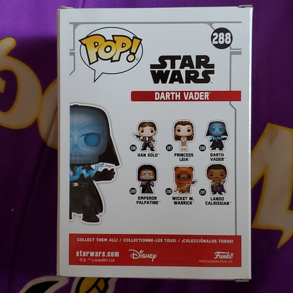 Glow in the dark Darth Vader Funko pop - Picture 3 of 6